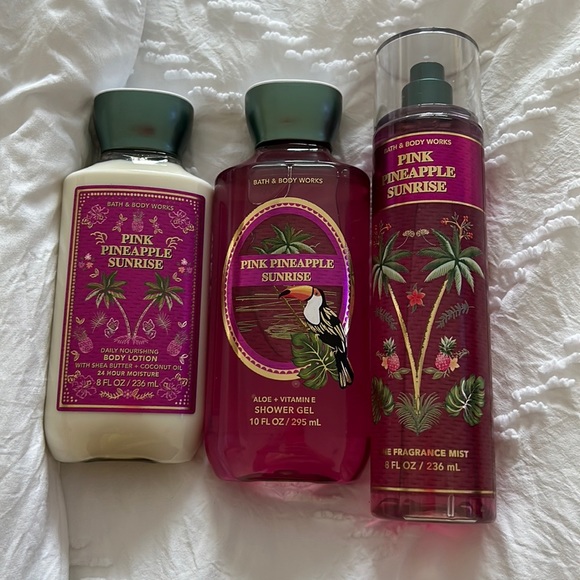 Bath & Body Works Other - Bath and body works set
